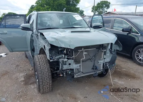 2023 Toyota 4Runner Trd Off Road Premium из США, поврежденный, VIN JTERU5JR7P6121018